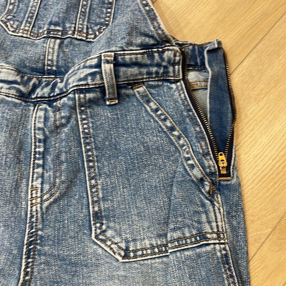 Old Navy size 10, overalls, skinny - Picture 3 of 5
